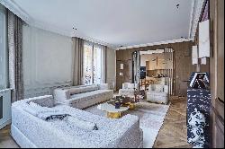 Paris 16th District - Benjamin Godard - 160 sqm with 3 bedrooms
