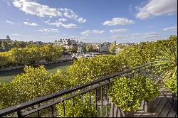 Paris 4th District – A magnificent apartment in an exceptional location