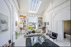 Paris 6th District – BEAUX- ARTS - 3-bed workshop-style apartment