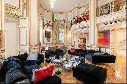 Paris 16th District – A magnificent apartment with a garden