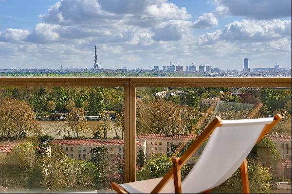 Saint-Cloud - A 3-bed apartment with a balcony