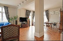 An exclusive apartment with a prestigious address on Moskovska Street in Sofia