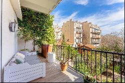 Marseille 8th, Delibes - Haussmann-Style Apartment