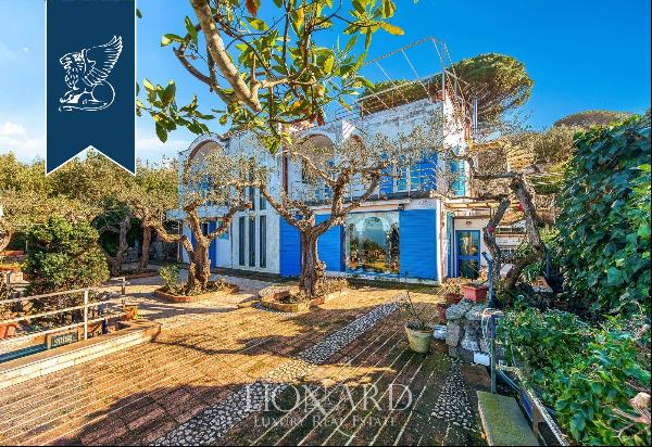 Wonderful estate with terraces and a garden for sale in Anacapri
