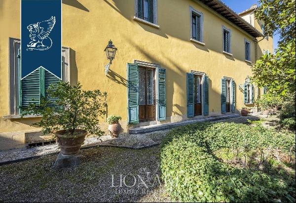 Exclusive 41.8-hectare estate with a vineyard and an olive grove on the Chianti hills of T