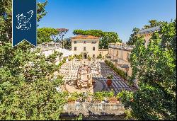 18th-century luxury villa for sale in the Tuscan countryside between Pisa and Livorno