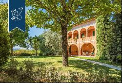 Excellent farm and winery with 325 hectars of grounds for sale between Montepulciano, Cort