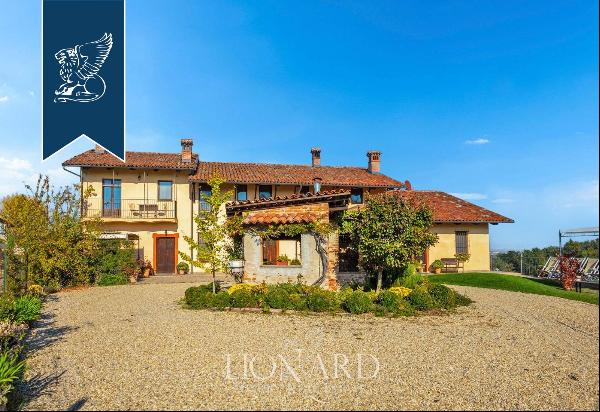 Elegant private estate with a pool for sale on the hill of a small hamlet of very ancient 