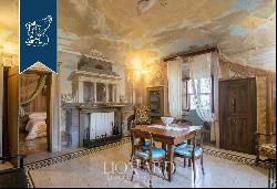 Historical 19th-century palace for sale in the centre of Montepulciano