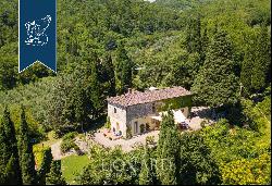 17th-century renovated farmstead for sale sale among Chianti's hills, near Florence