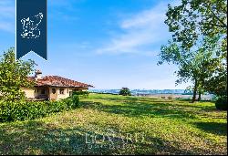 For sale on the hills surrounding the small town of Casale Monferrato a wonderful panorami
