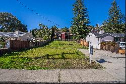 Vacant Flat Lot in The City of Good Living!