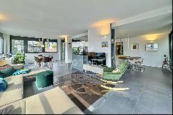 Luxury penthouse apartment a few steps from the centre of Lugano for sale