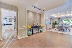 CHARMING HATTAN WITH FABULOUS PARK VIEW | OWNER OCCUPIED