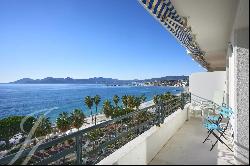 Croisette Stunning sea view for this splendid 3 room apartment with fascinating sea view