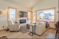  Newly Constructed Townhome Just Minutes From Crested Butte