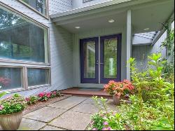 47 Old Orchard Rd, Sherborn MA 01770