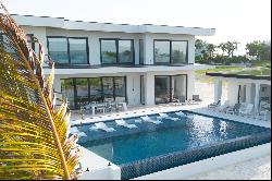 Ocean Oasis Villa in Ocean Ridge Estates