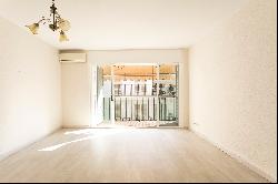 Centrally located duplex penthouse for sale in Sitges.