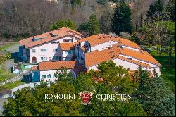 Tuscany - RESORT WITH THERMAL SPRING FOR SALE BETWEEN VAL D'ORCIA AND MAREMMA
