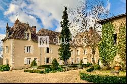 for sale Estate of 97ha with 2 chateaux near Angouleme