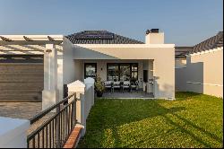 Spend your best years in South Africaâs safest luxury retirement village.