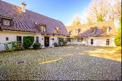 Beautiful Property Close To Lausanne, Jouxtens-Mezery, 1008