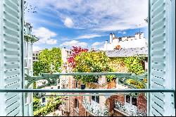 Paris 16th District – An ideal pied a terre in an iconic building
