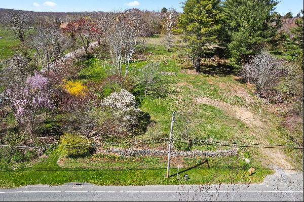 Buildable lot in Salem Ct.