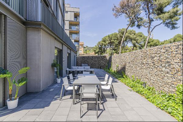 Beautiful newly built ground floor apartment in an idyllic setting in Sarrià
