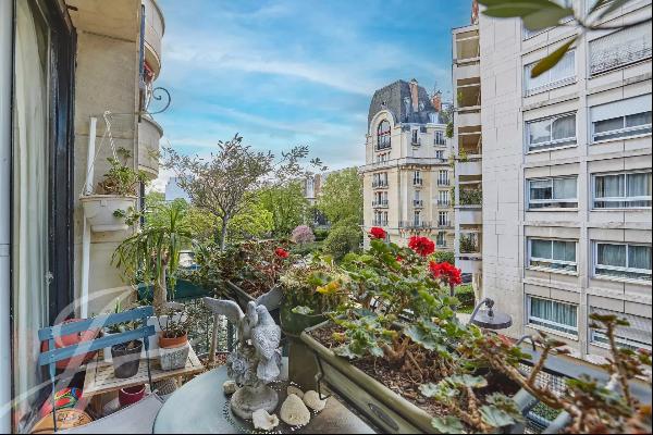 Sale - Apartment Paris 16th 