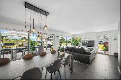 Contemporary villa with pool and sleek, minimalist design Contemporary villa with pool and sleek, minimalist design