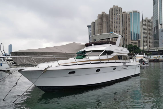 yacht rental hong kong price