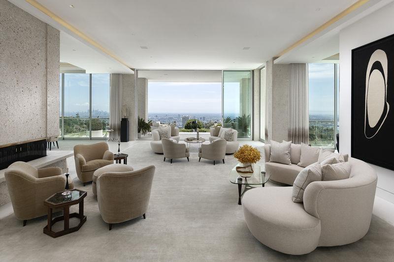 Restoration Hardware CEO Nails Down $37 Million Buy in Beverly Hills