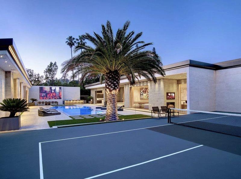 Kylie Jenner home Los Angeles Holmby Hills