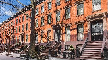 Fantasy homes: the simple, seductive powers of a Manhattan red-brick townhouse