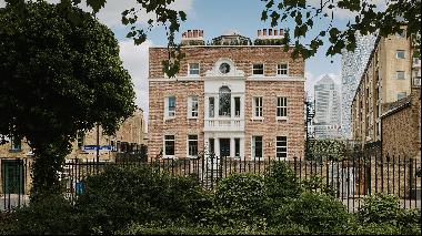 How an unloved Georgian villa in the shadow of Canary Wharf was restored to period glory