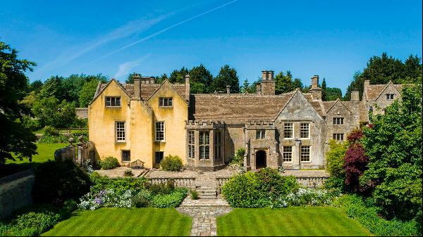 Five of the world’s best homes for sale for history lovers