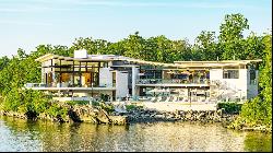 Five of the world’s best waterfront homes for sale