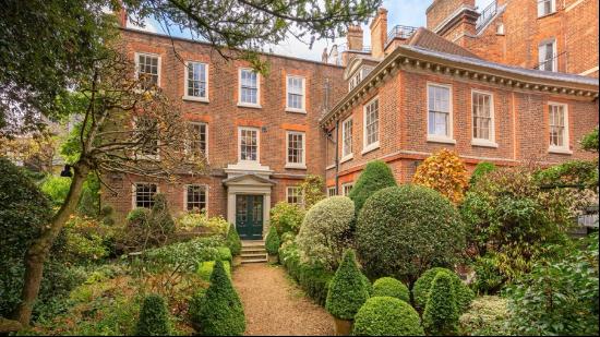 The Hampstead house that is an architectural time machine