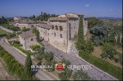 CASTLE FOR SALE ITALY, CHIANTI CLASSICO WINE RY DOCG TUSCANY AREA