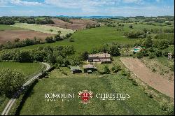 Umbria - RENOVATED FARMHOUSE FOR SALE IN ORVIETO, NEAR LAKE BOLSENA