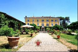 HISTORICAL NOBLE VILLA FOR SALE IN PERUGIA UMBRIA