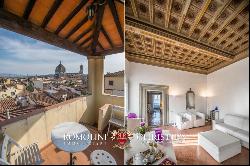 RENAISSANCE PALAZZO WITH BOUTIQUE HOTEL FOR SALE IN FLORENCE