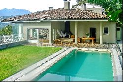 Luxurious villa for sale in Pregassona with lake views & ideal for families