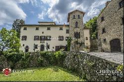 RESTORED MEDIEVAL HAMLET FOR SALE IN TUSCANY, AREZZO