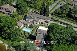 HISTORICAL PROPERTY WITH VILLA AND TOWER FOR SALE IN TUSCANY