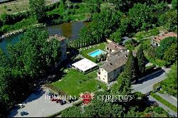 HISTORICAL PROPERTY WITH VILLA AND TOWER FOR SALE IN TUSCANY