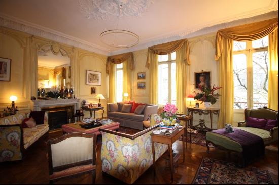 Beautiful Apartment in Bordeaux city center