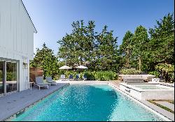 Rental with Pool and Tennis in Bridgehampton 